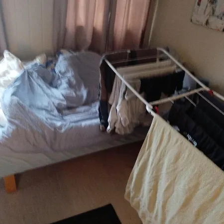 Ronny's Crib